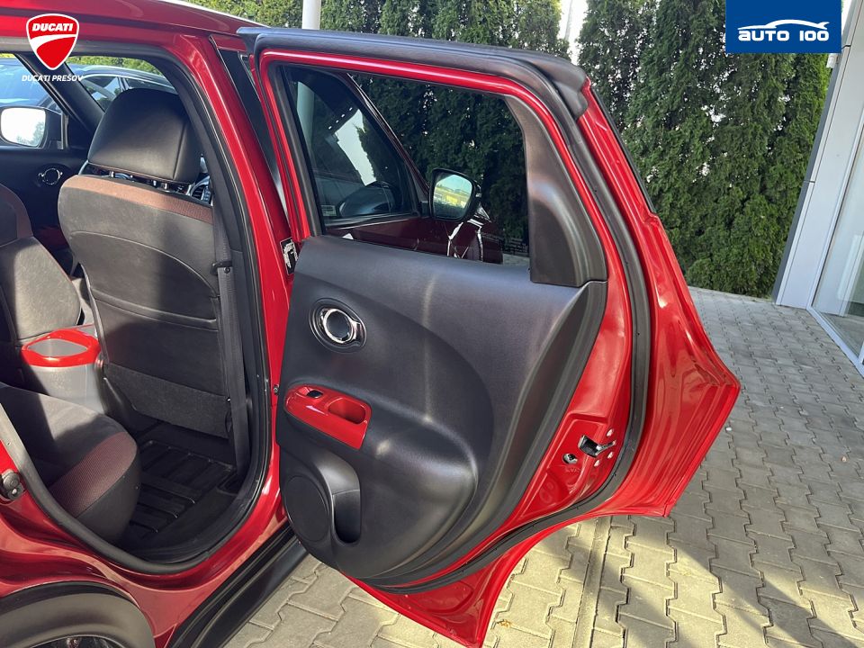 Nissan Juke N-Connecta 1,6i 86kW, Automat