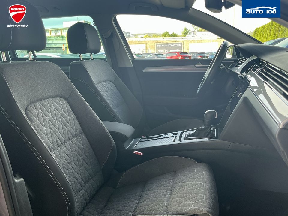 Volkswagen Passat Variant Business 2.0 TDI SCR 110kW 7- DSG