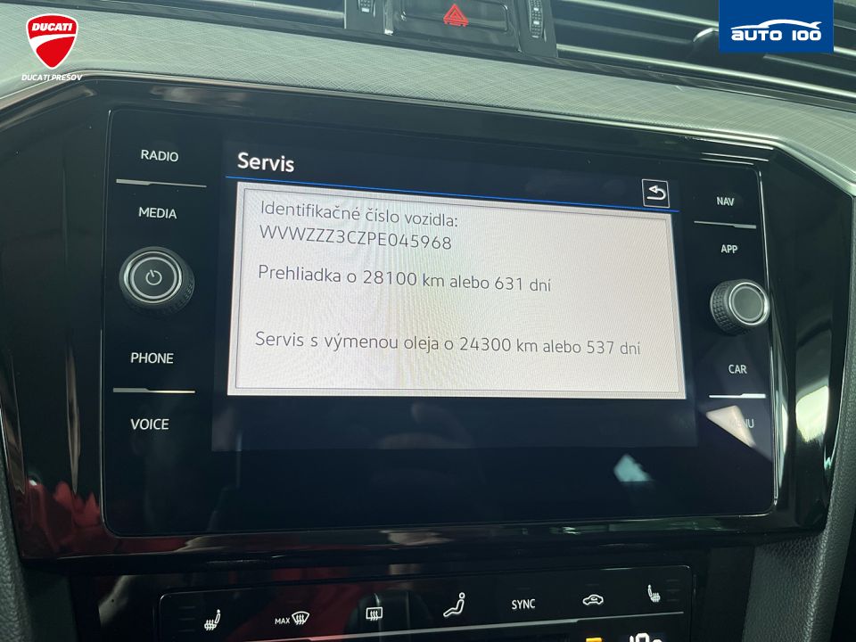 Volkswagen Passat Variant Business 2.0 TDI SCR 110kW 7- DSG