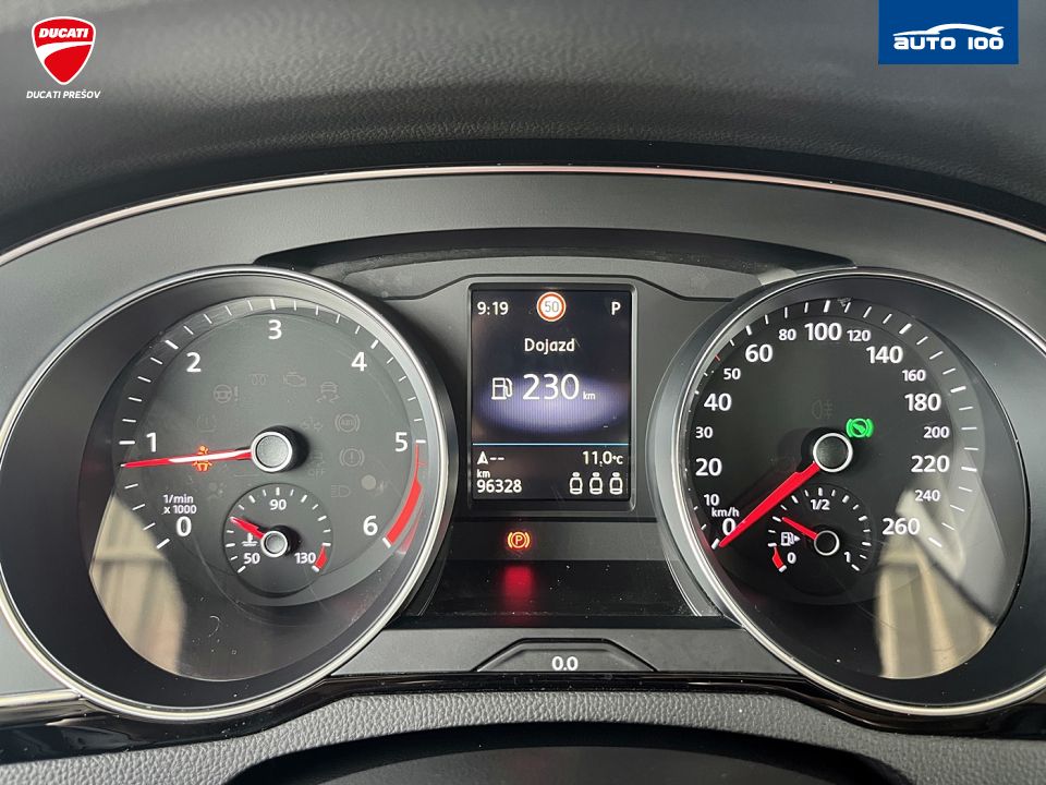 Volkswagen Passat Variant Business 2.0 TDI SCR 110kW 7- DSG