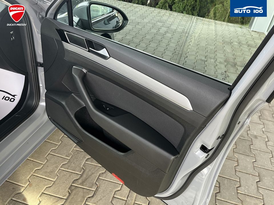 Volkswagen Passat Variant Business 2.0 TDI SCR 110kW 7- DSG