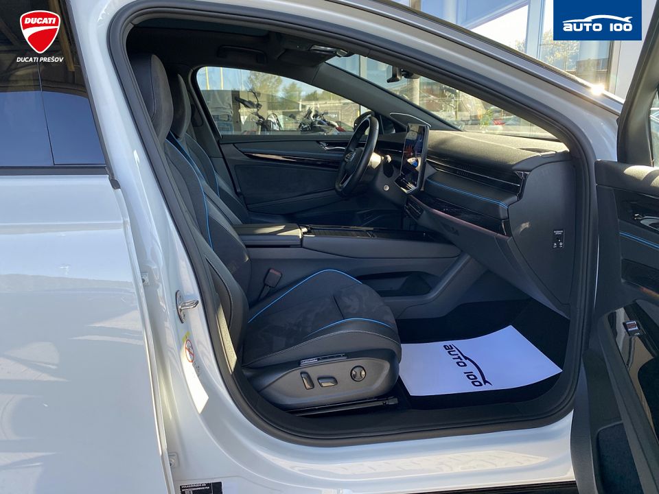 Volkswagen ID.7 Pro 210kW, Tepelné čerpadlo,Matrix-Beam
