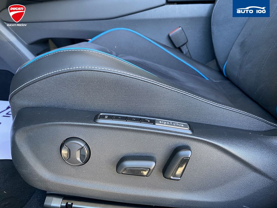 Volkswagen ID.7 Pro 210kW, Tepelné čerpadlo,Matrix-Beam