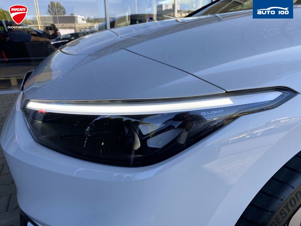 Volkswagen ID.7 Pro 210kW, Tepelné čerpadlo,Matrix-Beam