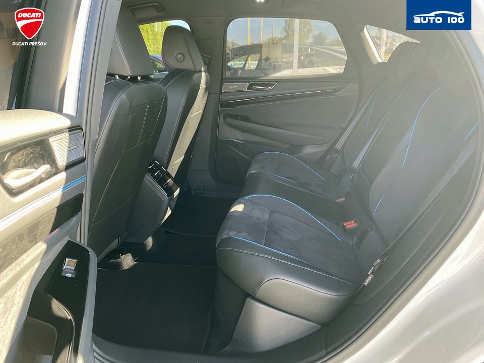 Volkswagen ID.7 Pro 210kW, Tepelné čerpadlo,Matrix-Beam