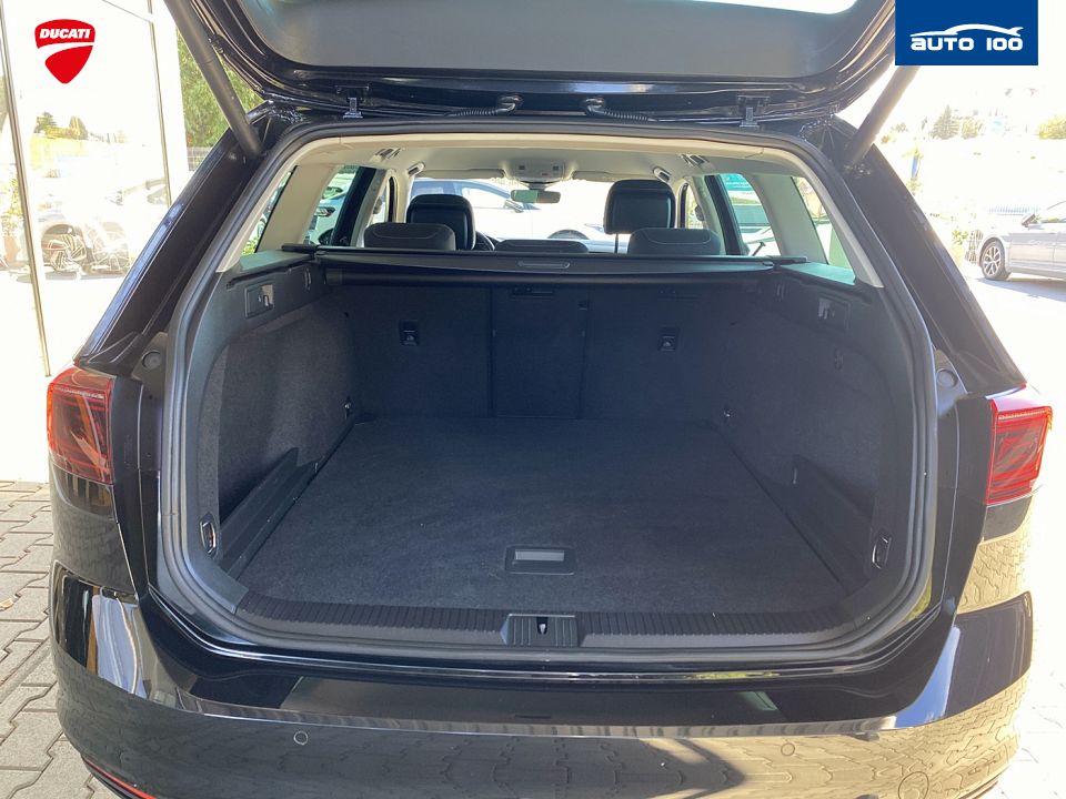 Volkswagen Passat Variant Business 2.0 TDI SCR 110kW, Matrix-Beam,