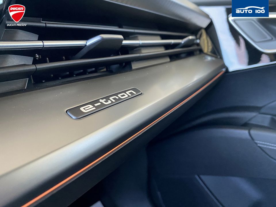 Audi Q4 e-tron 50  S- line quattro 220kW