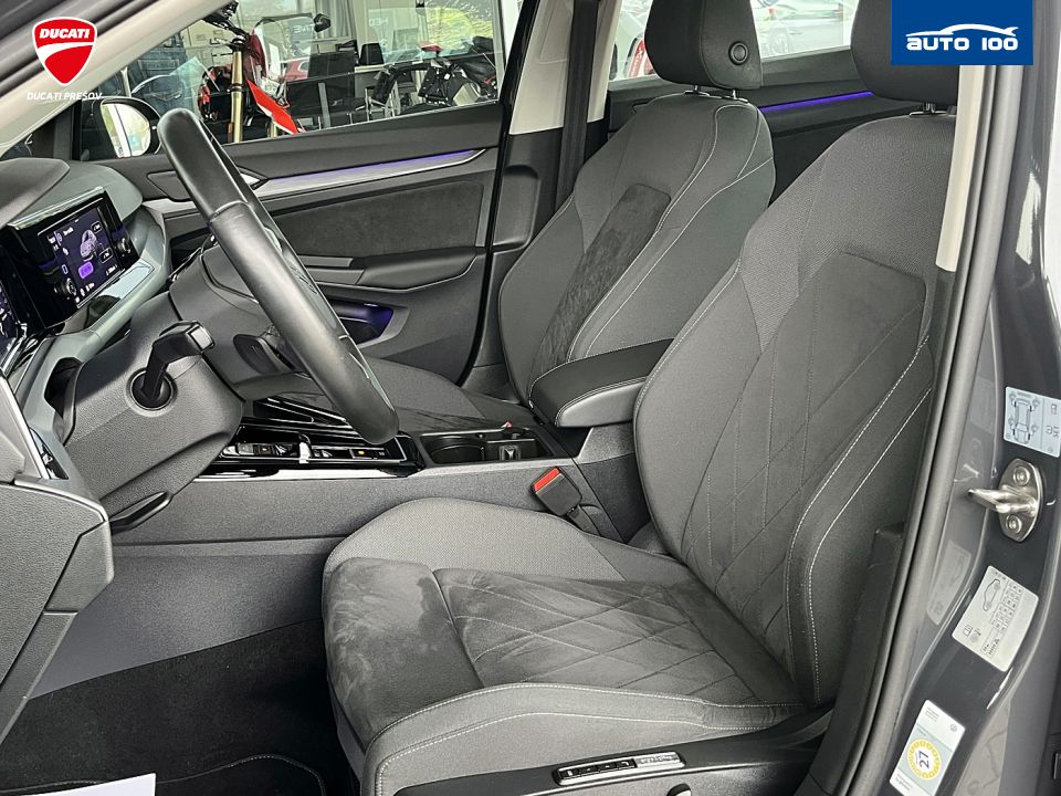 Volkswagen Golf Limited 1.5 eTSI ACT DS7