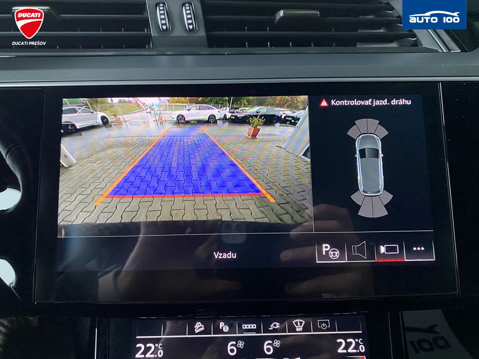 Audi e-tron S line quattro 55 electric 300kW