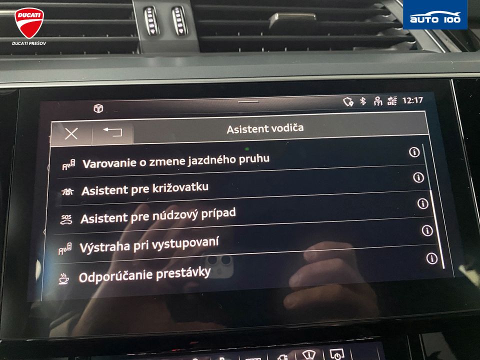 Audi e-tron S line quattro 55 electric 300kW
