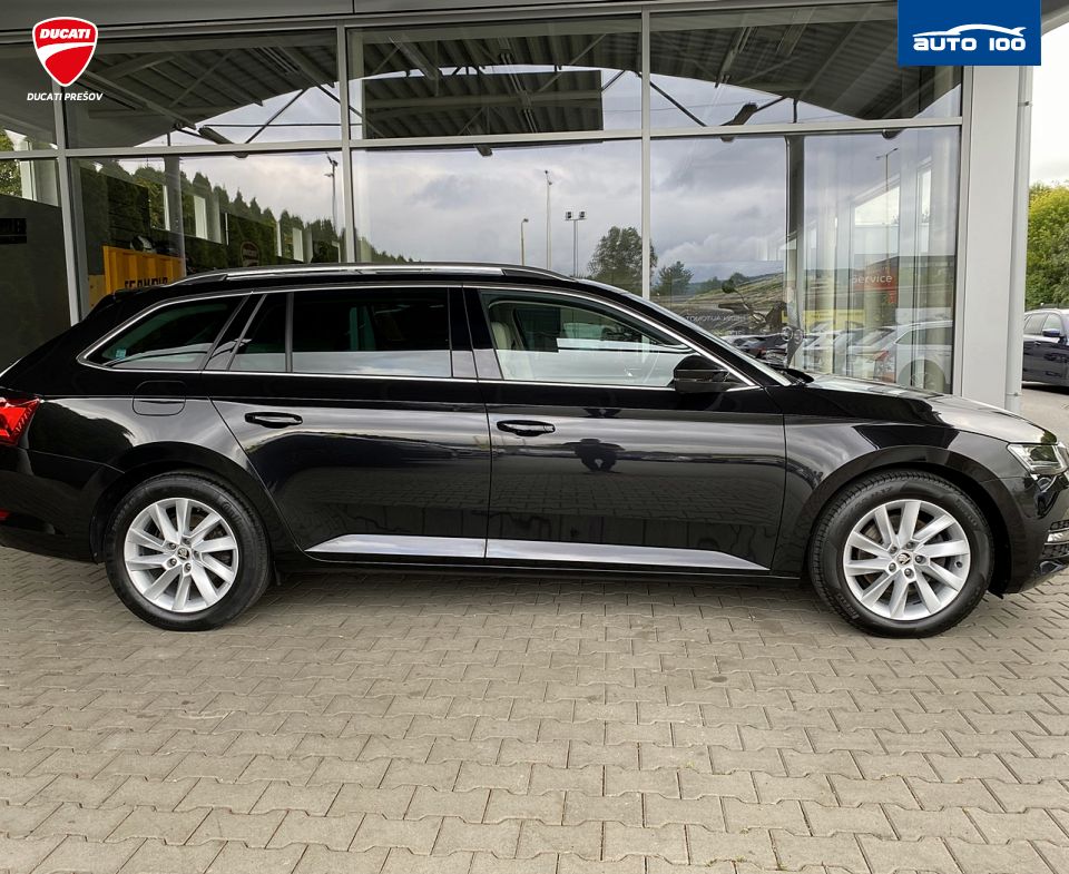 Škoda Superb Estate Style Premium Edition 2.0 TDI 4x4 140kW 7-DSG