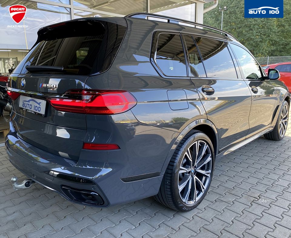 BMW X7 M50i 390KW 4x4