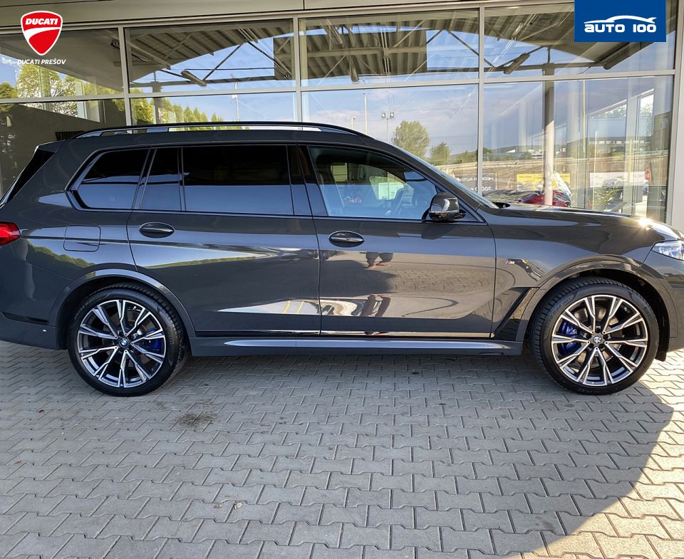 BMW X7 M50i 390KW 4x4