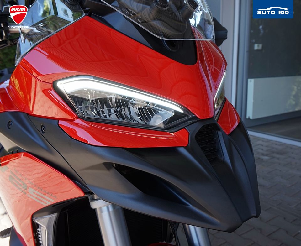 Ducati Multistrada V2S Travel Ducati Red