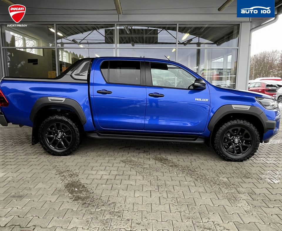 Toyota Hilux 2.8 I D-4D Invincible 4x4 AT-6