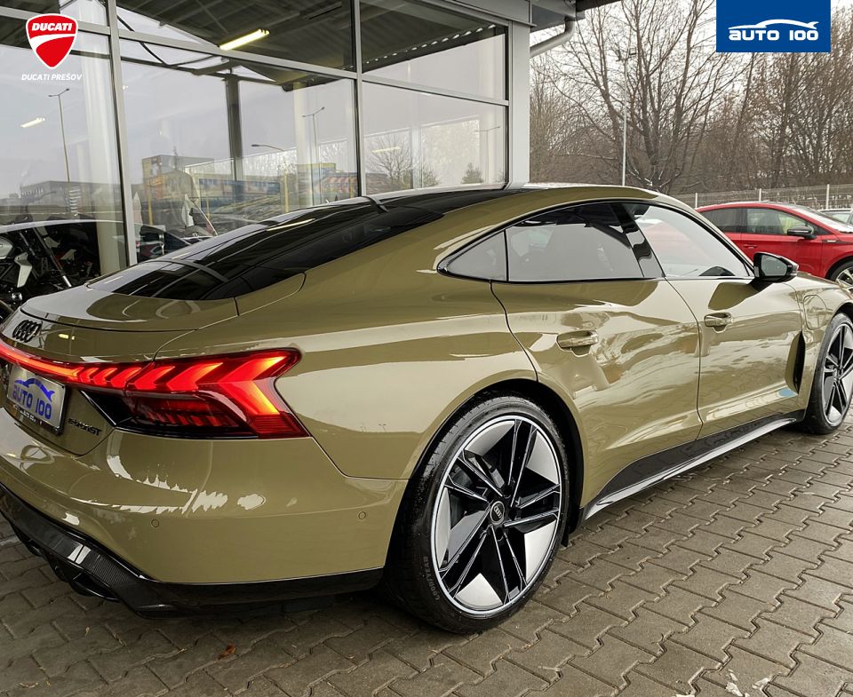 Audi RS e-tron GT quattro 440kW