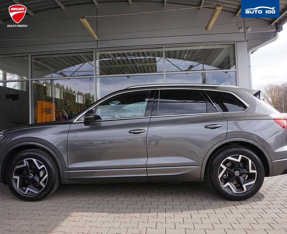 Volkswagen Touareg R-Line 4Motion 3.0 TDI SCR 170kW 8-speed Tiptronic