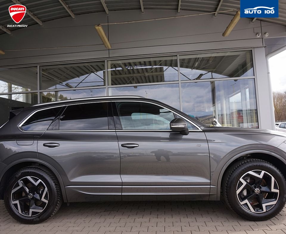 Volkswagen Touareg R-Line 4Motion 3.0 TDI SCR 170kW 8-speed Tiptronic