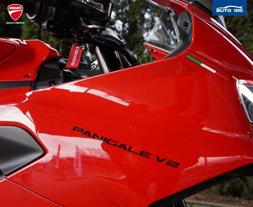 Ducati Panigale V2
