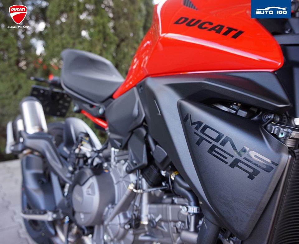 Ducati Monster 896