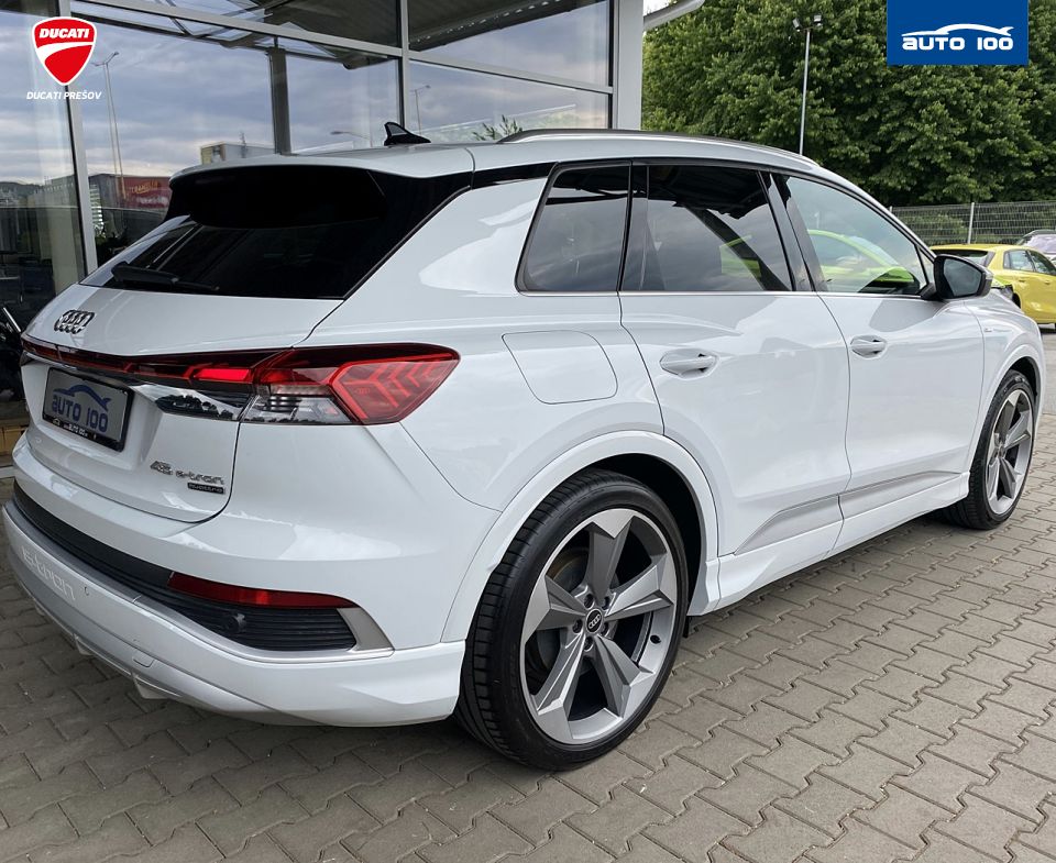 Audi Q4 e-tron 45 quattro  195kW