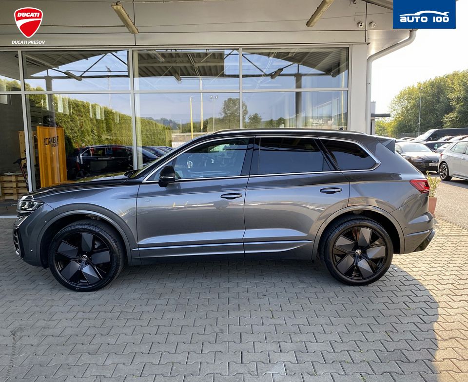 Volkswagen Touareg R-Line 4Motion 3.0 TDI SCR 170kW 8-speed