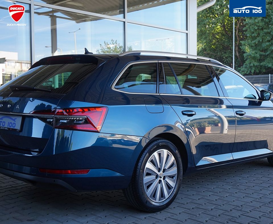 Škoda Superb Estate Style 2.0 TDI 110kW 7-DSG Matrix-Beam