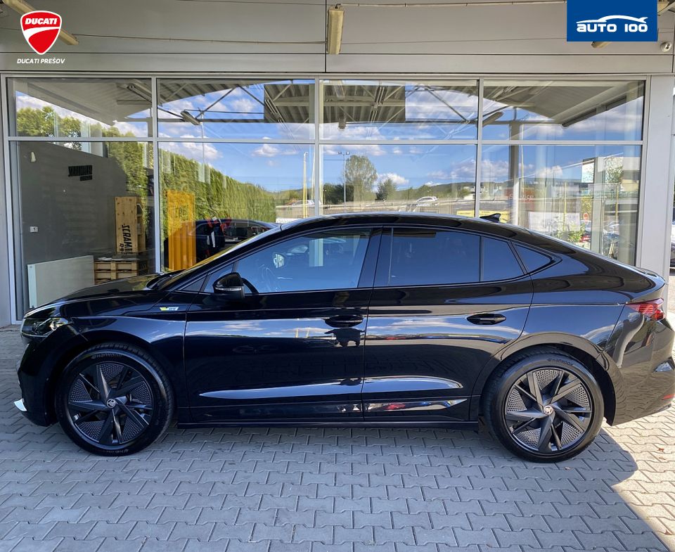 Škoda Enyaq iV RS, 220kW, Tepelné čerpadlo, Matrix-Beam. SoH 90.4%