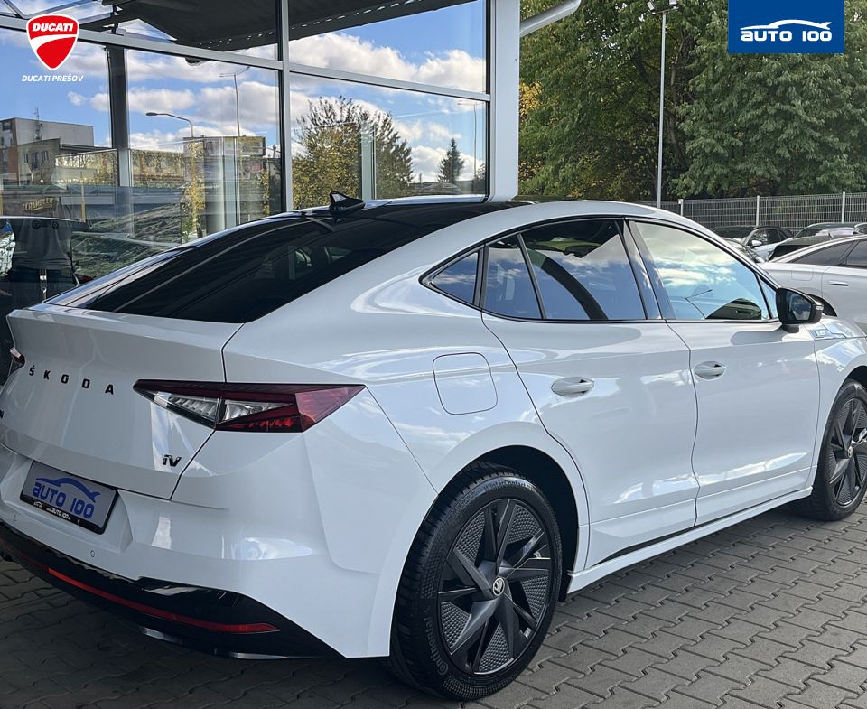 Škoda Enyaq RS iV electric 220kW, Matrix-Beam
