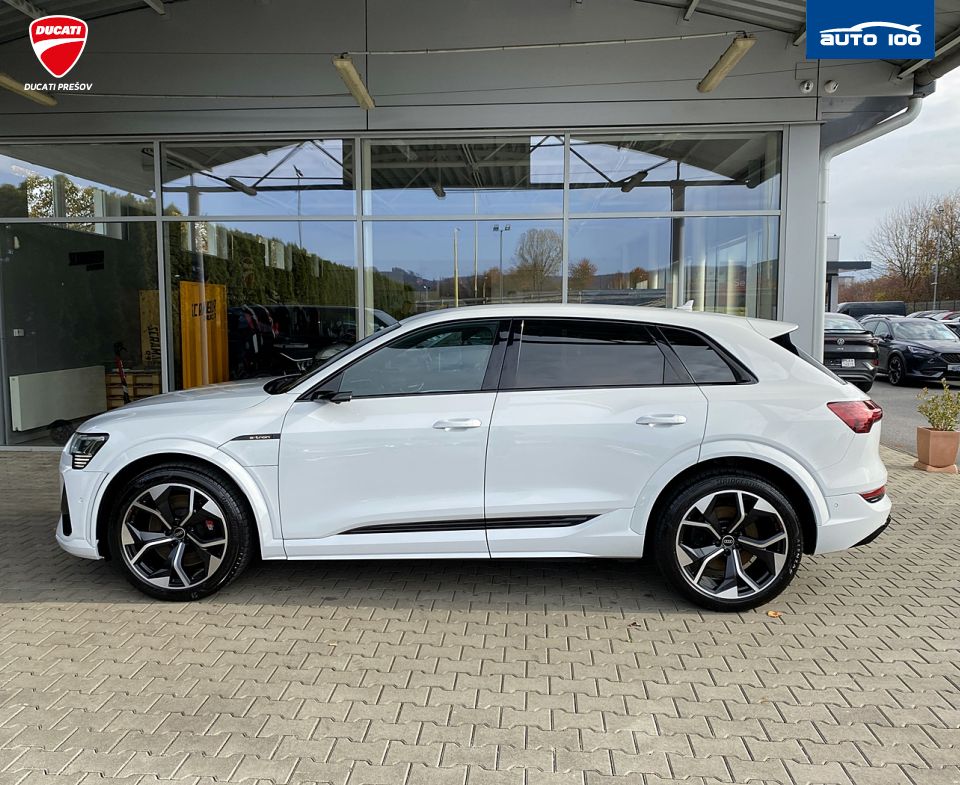 Audi e-tron S quattro 370kW, Multi Matrix-Beam,
