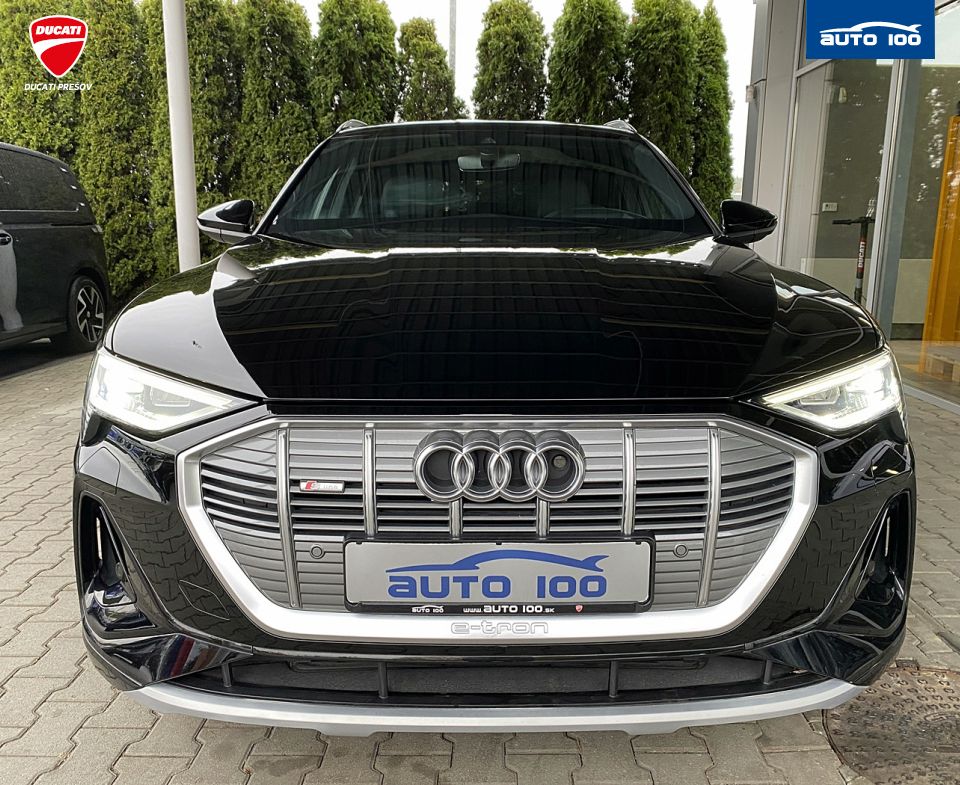 Audi e-tron S line quattro 55 electric 300kW